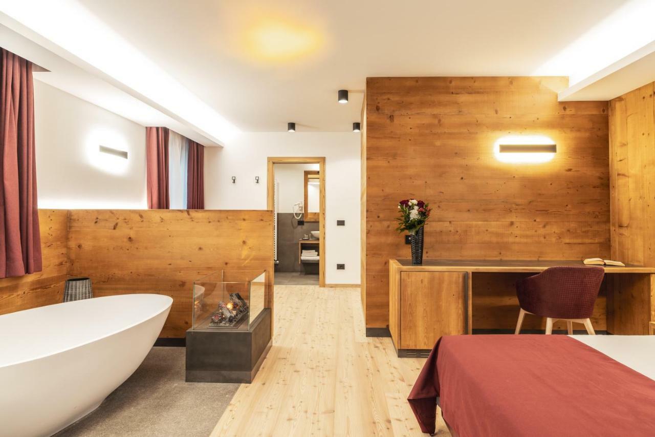Ai Spiazzi Hotel Мецокорона Екстериор снимка